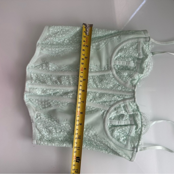 Elegant Lace Crop Top in Mint Green - Picture 2 of 2